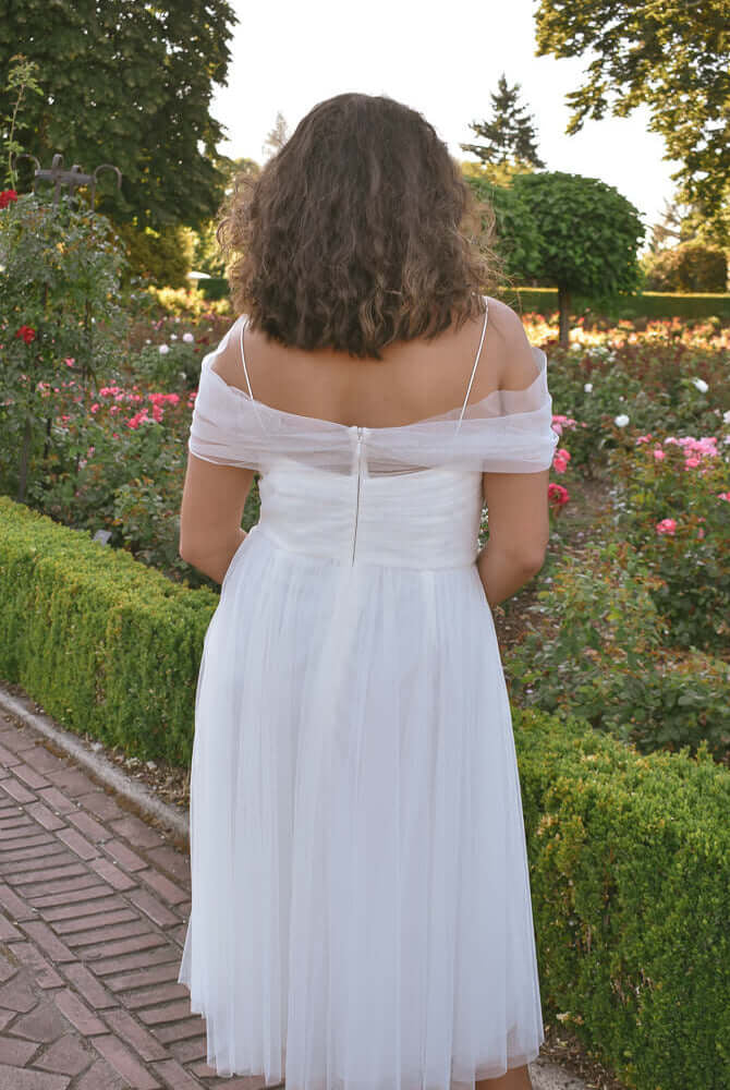 amsale tulle midi dress, plus size wedding dress, plus size tulle dress, tulle midi dress