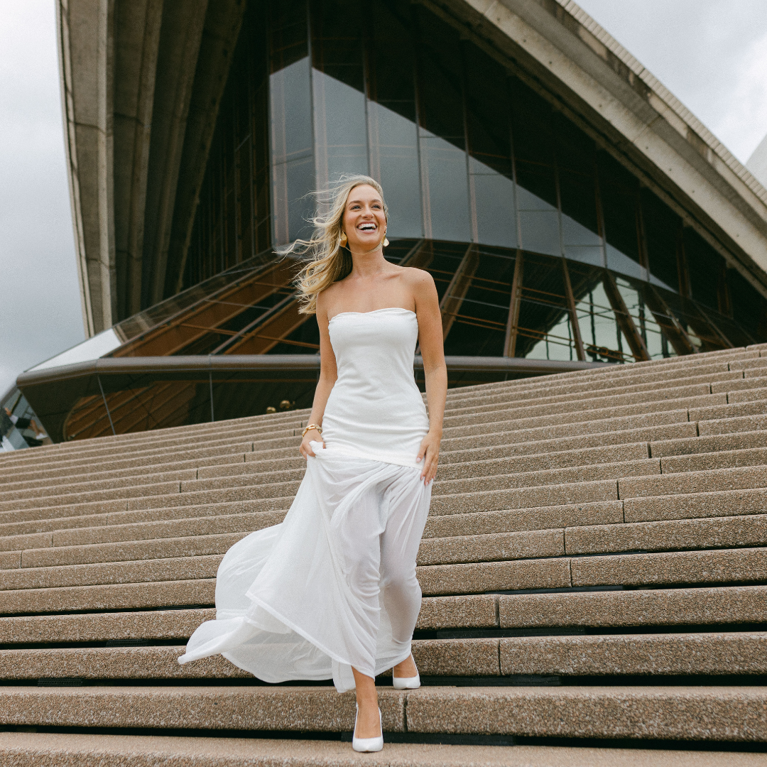 5 Must-Have Engagement Photo Dresses for Brides-to-Be