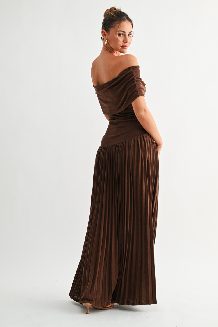 dresses chocolate brown Pia Off the Shoulder Maxi Dress - Fully lined for a Size:S TALL Men's Black Slim Fit colors:1