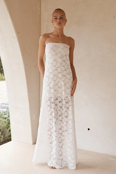kinera maxi dress white Our Kinera Maxi Dress as seen on @eminna.t www.chiclefrique.com