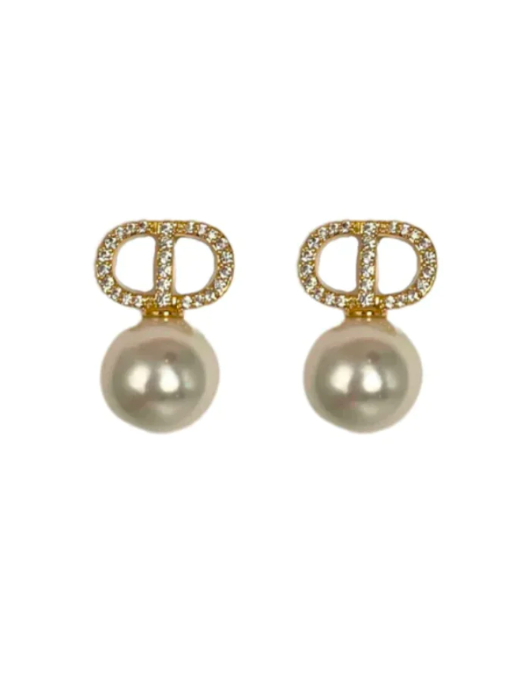 riad pearl earrings from accessory concierge