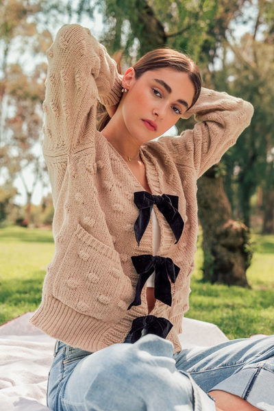 Inés Black Bow Cardigan - Oatmeal - FINAL SALE – Confête
