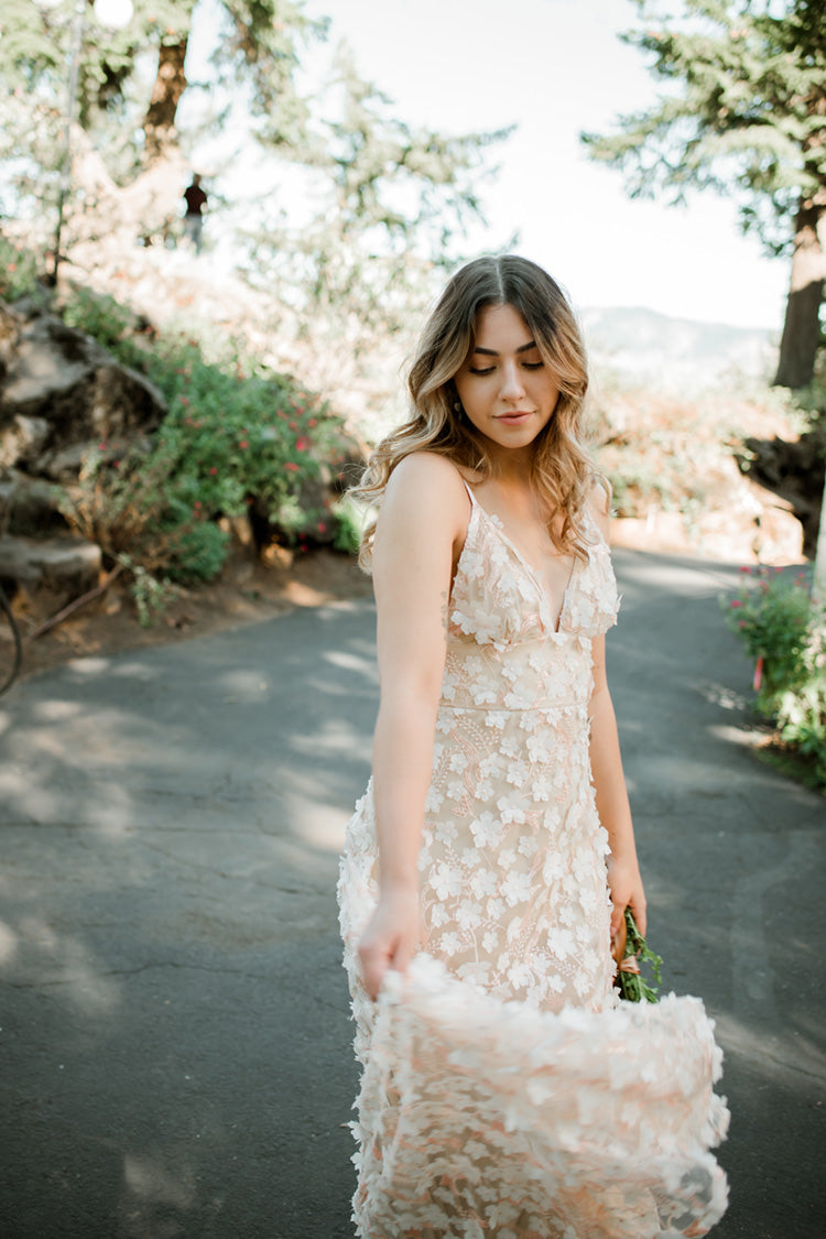 White dress 2025 with 3d flowers