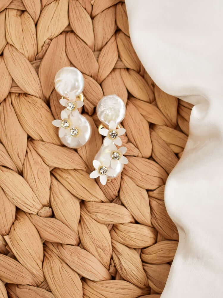 pink reef vivian pearl short dangle earrings for bride