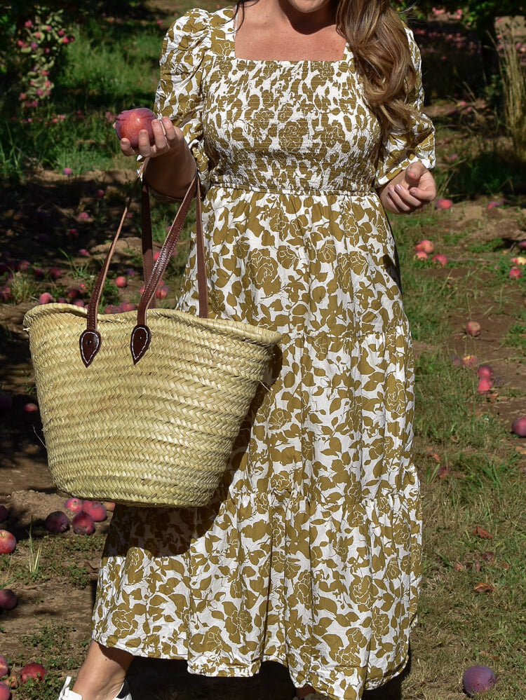 brown floral dress, khaki floral dress, cara cara dupe, puff sleeve dress, apple picking outfit, outfit for apple picking, fall dresses under $100