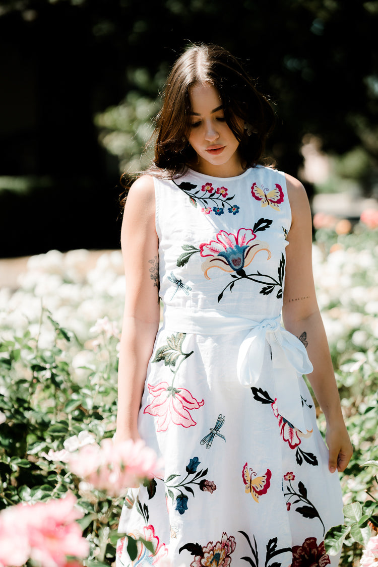 floral embroidered midi dress Gloriosa Floral Embroidered Midi Dress L