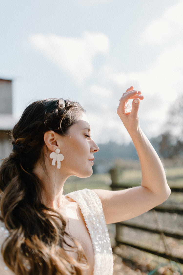 Valentina Beaded Bow Earrings – Confête